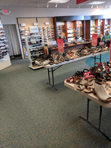 Shoe Store «Schuler Shoes: Burnsville», reviews and photos, 921 County Rd 42 W, Burnsville, MN 55306, USA