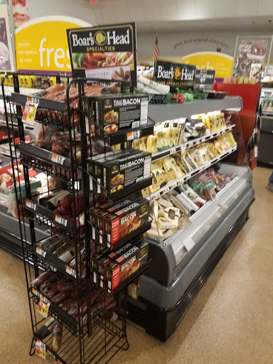 Grocery Store «Stop & Shop», reviews and photos, 370 Hemingway Ave, East Haven, CT 06512, USA