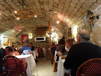 Atmosphère du Restaurant français La Calèche à Largentière - n°12