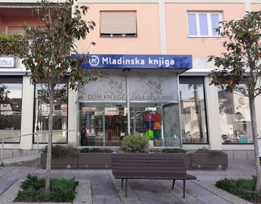 Mladinska knjiga - knjigarna Dom knjige in Svet knjige Koper Pristaniška ulica 5, 6000 Koper - Capodistria, Slovenija