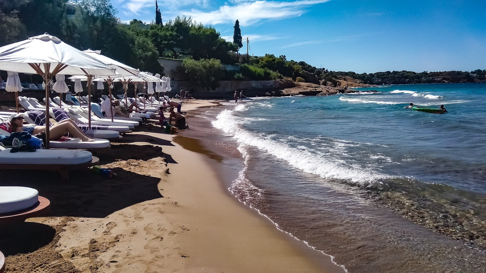 Foto von Zen beach mit brauner sand Oberfläche