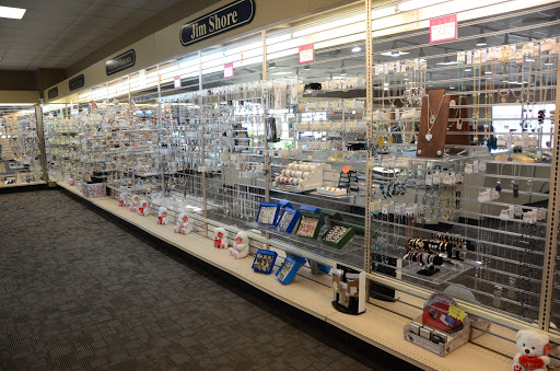 Jewelry Store «L E Smith Family Jewelers», reviews and photos, 9501 Collinsville Rd, Collinsville, IL 62234, USA