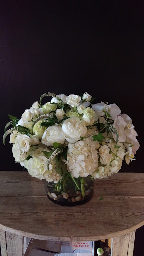 Florist «Garden Delights Fine Florist», reviews and photos, 2179 Hillsboro Rd, Franklin, TN 37069, USA