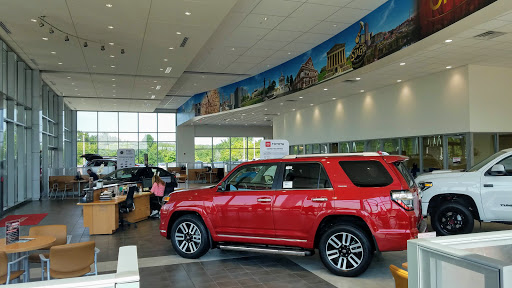 Toyota Dealer «Rivergate Toyota», reviews and photos, 1520 Gallatin Pike N, Madison, TN 37115, USA