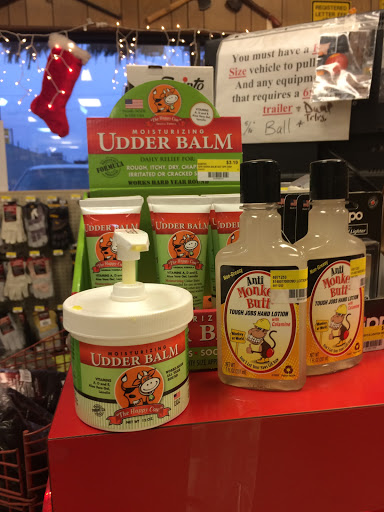 Hardware Store «Farrer Bros Hardware and Rental Service», reviews and photos, 1209 NW Broad St, Murfreesboro, TN 37129, USA