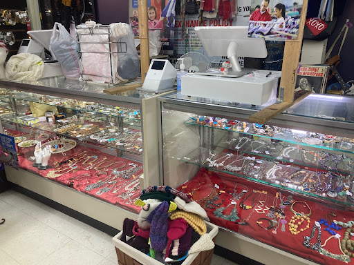 Thrift Store «Red Racks Thrift Store», reviews and photos, 1711 N Glenstone Ave, Springfield, MO 65803, USA