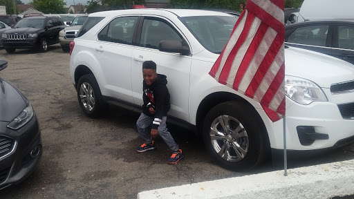 Used Car Dealer «Lakeside Auto Sales Inc», reviews and photos, 44903 N Gratiot Ave, Charter Twp of Clinton, MI 48036, USA