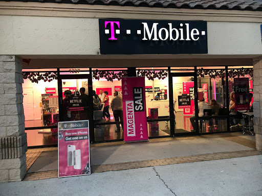 Cell Phone Store «T-Mobile», reviews and photos, 1337 E Vine St, Kissimmee, FL 34744, USA