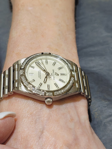 Jeweler «Benchmark Jewelers - The Parks at Arlington», reviews and photos, 3811 S Cooper St #1112, Arlington, TX 76015, USA