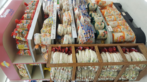 Grocery Store «Save-A-Lot», reviews and photos, 2402 E 13th St N, Wichita, KS 67214, USA