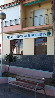 Autoescuela Les Roquetes 33, Carrer del Bruc, 31, 08812 Sant Pere de Ribes, Barcelona, España