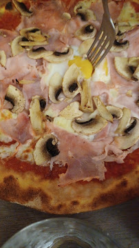 Plats et boissons du Pizzeria Zaza Napoli à Auch - n°15