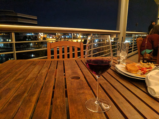 American Restaurant «Pinstripes», reviews and photos, 3849 Gallagher Dr, Edina, MN 55435, USA