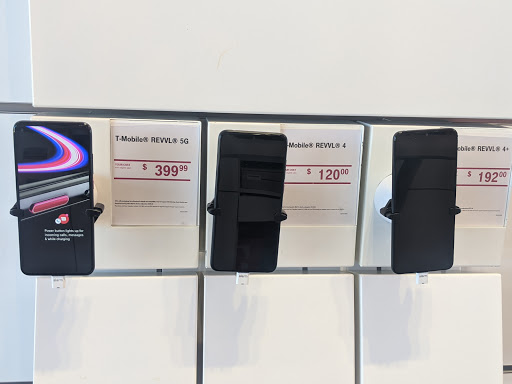 Cell Phone Store «T-Mobile», reviews and photos, 1192 E Imperial Hwy, Placentia, CA 92870, USA