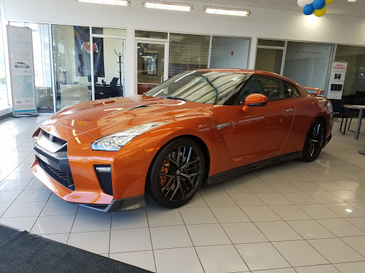 Car Dealer «Nissan of St. Charles», reviews and photos, 2535 E Main St, St Charles, IL 60174, USA
