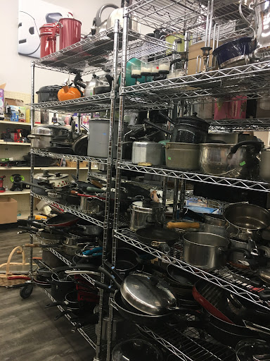 Thrift Store «Goodwill Thrift Store», reviews and photos, 358 S Hamilton Rd, Gahanna, OH 43230, USA