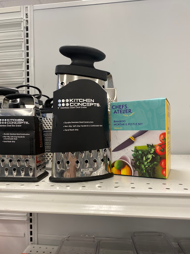 Clothing Store «Ross Dress for Less», reviews and photos, 550 John Ross Pkwy, Rock Hill, SC 29730, USA