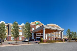 Holiday Inn Express & Suites Woodhaven, an IHG Hotel image