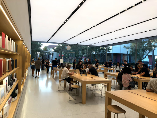 Computer Store «Apple Irvine Spectrum Center», reviews and photos, 763 Spectrum Center Dr, Irvine, CA 92618, USA