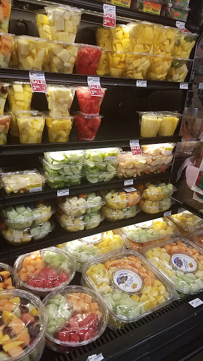 Supermarket «Giant Eagle», reviews and photos, 1700 Corporate Woods Pkwy, Uniontown, OH 44685, USA