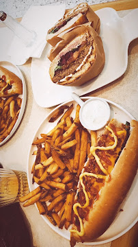 Plats et boissons du Restaurant de hamburgers Le Bon Jeune à Lille - n°10