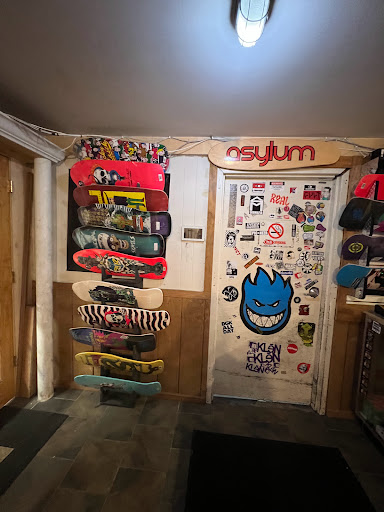 Skateboard Park «Asylum Skate Park», reviews and photos, 29850 Skokie Hwy, Lake Bluff, IL 60044, USA