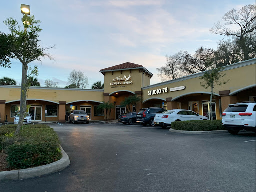 Beauty Salon «Studio 78 Unisex Hair Salon and Beauty Suites», reviews and photos, 1780 S Nova Rd #10&11, South Daytona, FL 32119, USA