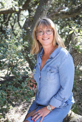 Annabèle Ganacheau - Hypnothérapeute | Gestion de la douleur, du stress et des émotions | confiance en soi - Estime de soi à Talmont-Saint-Hilaire