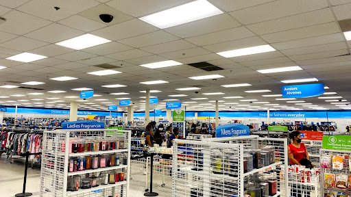 Clothing Store «Ross Dress for Less», reviews and photos, 2803 Battleground Ave, Greensboro, NC 27408, USA