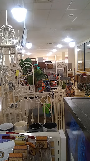 Department Store «HomeGoods», reviews and photos, 102 Yorktown Shopping Center Rd, Lombard, IL 60148, USA