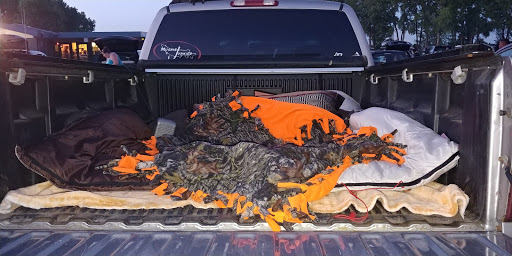 Drive-in Movie Theater «Vali-Hi Drive-In», reviews and photos, 11260 Hudson Blvd, Lake Elmo, MN 55042, USA