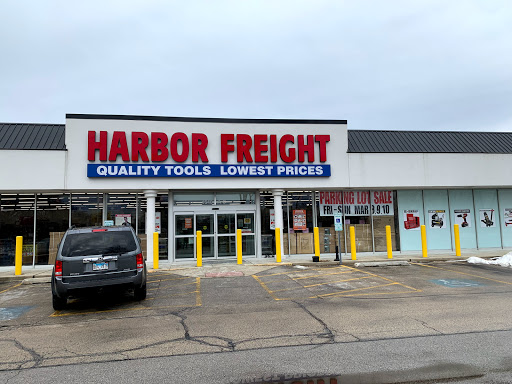Hardware Store «Harbor Freight Tools», reviews and photos, 1640 75th St, Downers Grove, IL 60516, USA