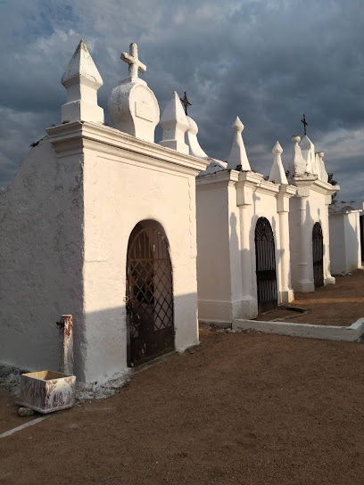 Cementerio Blanco Bajo