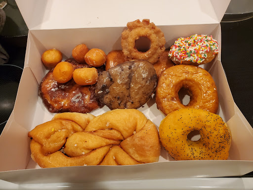 Donut Shop «Donut Maker», reviews and photos, 9625 E Arapahoe Rd, Greenwood Village, CO 80112, USA