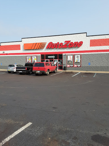 Auto Parts Store «AutoZone», reviews and photos, 19850 Grand River Ave, Detroit, MI 48219, USA