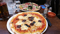 Plats et boissons du Pizzeria LA GIRANDOLE à Cassis - n°1