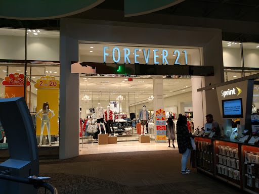 Clothing Store «Forever 21», reviews and photos, 5000 S Arizona Mills Cir #590, Tempe, AZ 85282, USA