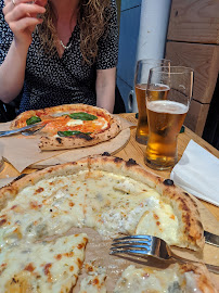 Plats et boissons du Restaurant italien 15eme Art Pizzeria à Paris - n°19