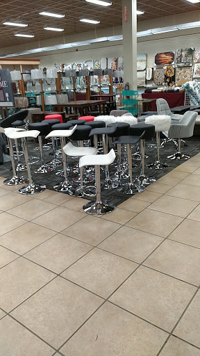 Shopping Mall «Townline Square Shopping Center», reviews and photos, 533 S Broad St, Meriden, CT 06450, USA