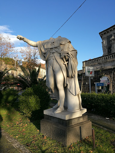 Statua di Ferdinando I di Borbone