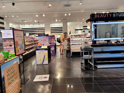 Cosmetics Store «SEPHORA», reviews and photos, 550 S Rosemary Ave, West Palm Beach, FL 33401, USA