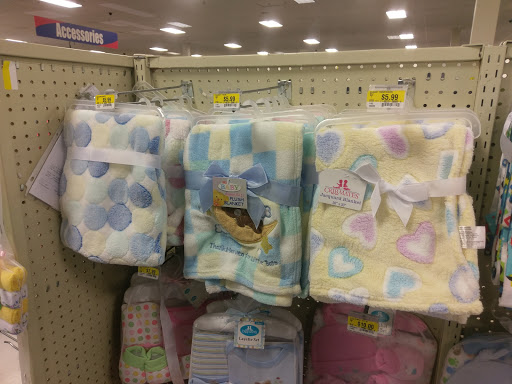 Discount Store «Roses», reviews and photos, 501 Adams Ave, Philadelphia, PA 19120, USA