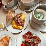 Photo n°1 de l'avis de Eileen.h fait le 29/11/2021 à 08:42 sur le  Trachtenvogl à Munich