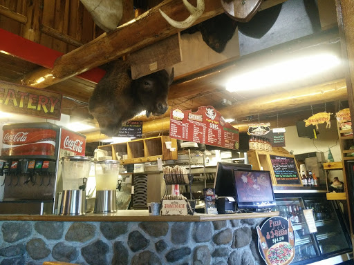 Barbecue Restaurant «Warthog Barbeque Pit», reviews and photos, 4921 20th St E, Fife, WA 98424, USA