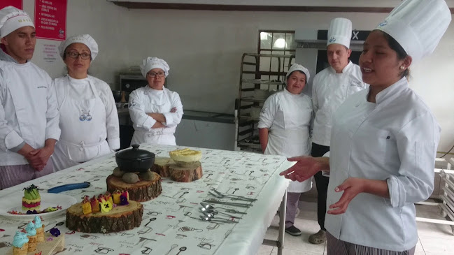 Horarios de WACE Academia Internacional De Gastronomía (Cocina, Chef, Panadería, Pastelería)