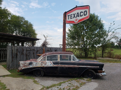 Restaurant «Old Delina Country Store», reviews and photos, 4397 John Barnes Rd, Cornersville, TN 37047, USA