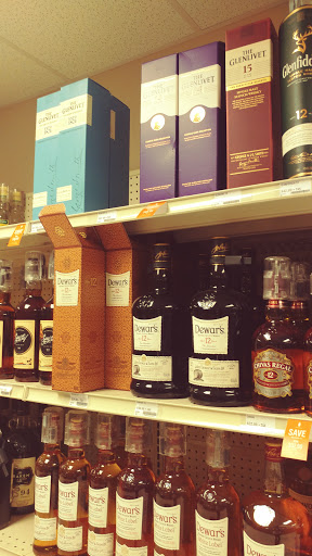 Supermarket «Giant Eagle Supermarket», reviews and photos, 5321 Warrensville Center Rd, Maple Heights, OH 44137, USA