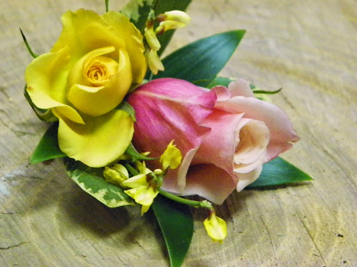 Florist «Briarwood Florist», reviews and photos, 307 N Madison Rd, Orange, VA 22960, USA