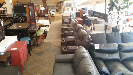 Bedroom Furniture Store «Furniture & Mattress World», reviews and photos, 4020 E Thomas Rd, Phoenix, AZ 85018, USA