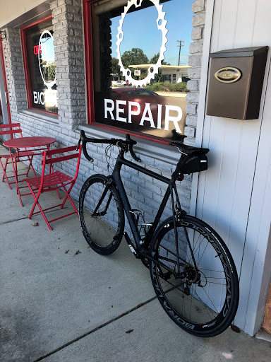 Bicycle Repair Shop «Hilltop Bicycle Center», reviews and photos, 5145 Lake Ridge Pkwy #131, Grand Prairie, TX 75052, USA